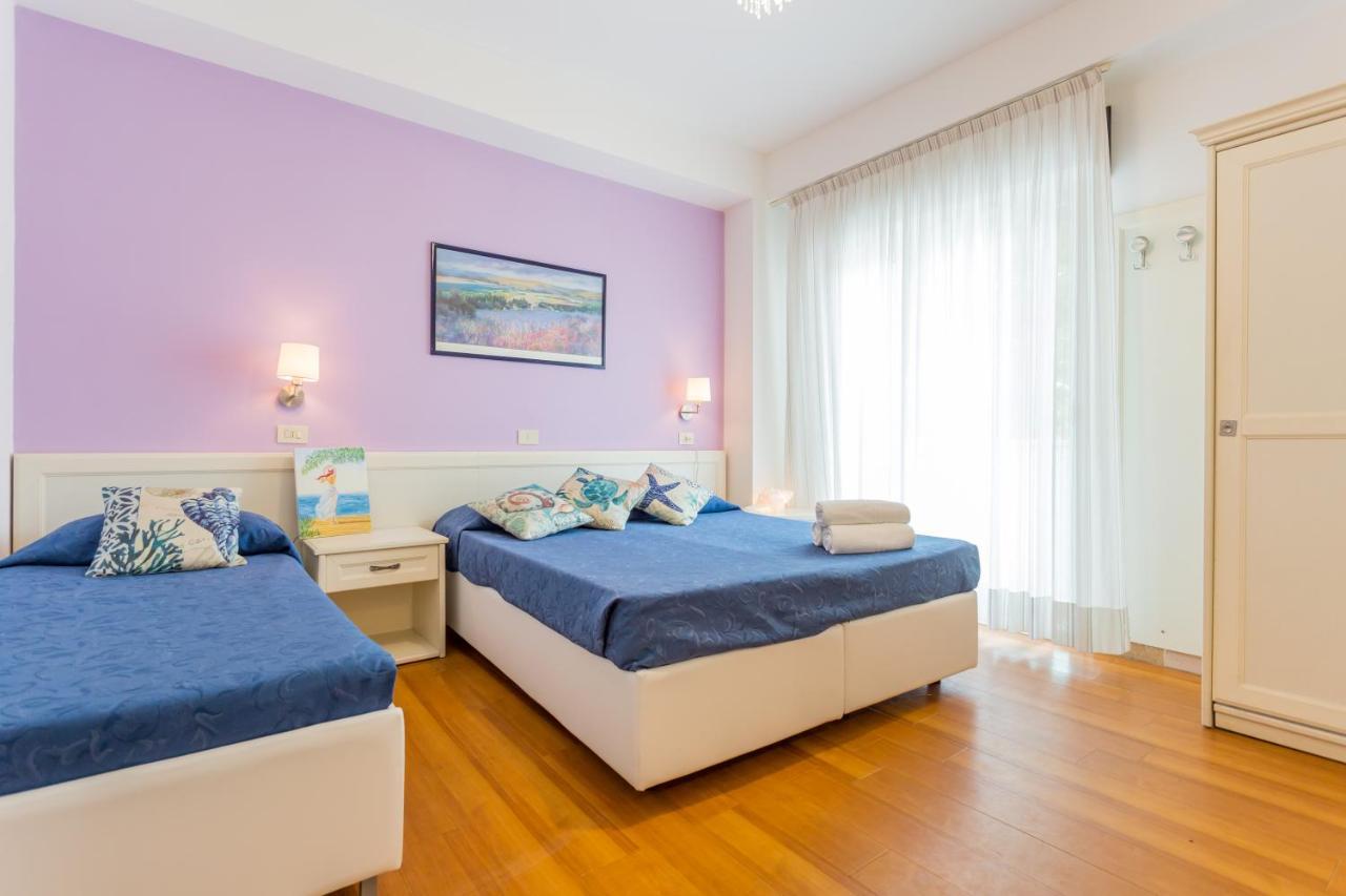 Hotel Mon Pays Riccione Exterior photo