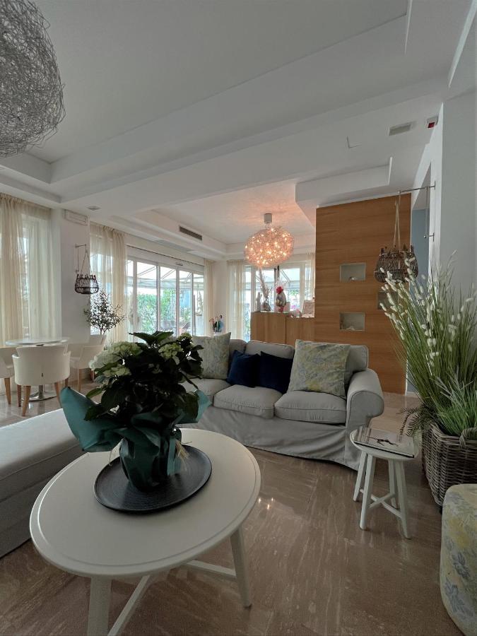 Hotel Mon Pays Riccione Exterior photo