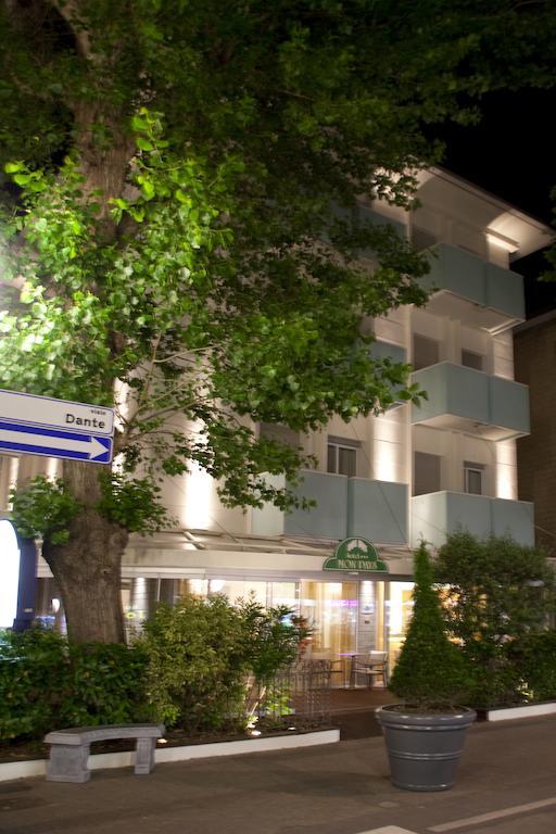 Hotel Mon Pays Riccione Exterior photo